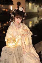 -一揽芳华汉服旗袍体验馆(拙政园店)
