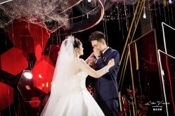 点击看大图 -拉瑞娜LaReine婚纱礼服高级定制