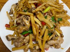 -牛八宝桂林米粉(八里庄店)