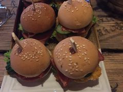 -Helens海伦司小酒馆(津湾广场店)