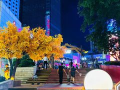 -中航城君尚购物中心