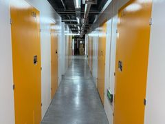 -安东易迷你自助仓储寄存仓库(顾戴路店)