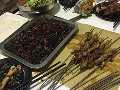 -喝丢一只鞋海鲜烧烤·海肠捞饭(文体街店)