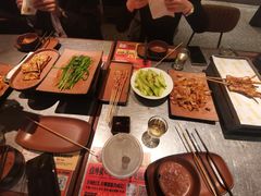 -威记烧嘢·南宁烧烤·超级生牛(绿地店)