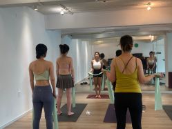 -无界瑜伽普拉提