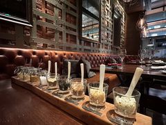-恰餐厅及酒吧 CHAR Bar & Grill (北京丽都皇冠假日店)