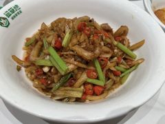 -绿草地·湘菜(7mall店)