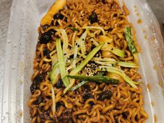 炸酱拉面-富乐满韩国正宗炸鸡韩国料理(虹泉路店)