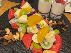 -Mark&Mars Restaurant