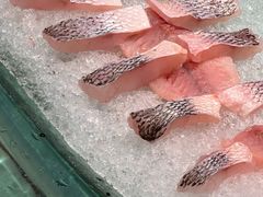 -泓炙颐凤鲜海鲜火锅料理(桐乡店)