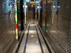 -蓝尊量贩(黄河路店)