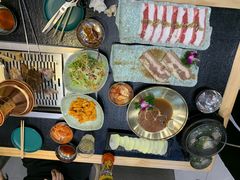 -臻牛烤肉