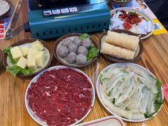 -黔二妞地摊火锅(龙华清湖店)