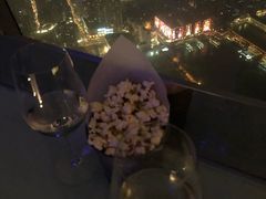 -OZONE 顶楼酒吧(香港丽思卡尔顿酒店)