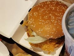 香辣鸡腿堡套餐-肯德基(葛沽DT店)