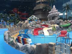 -青岛东方影都融创水世界