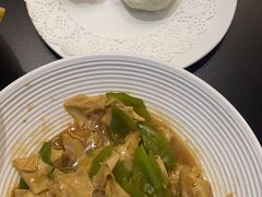 -红东阁东北菜烤肉酒馆(CROSS万象汇店)