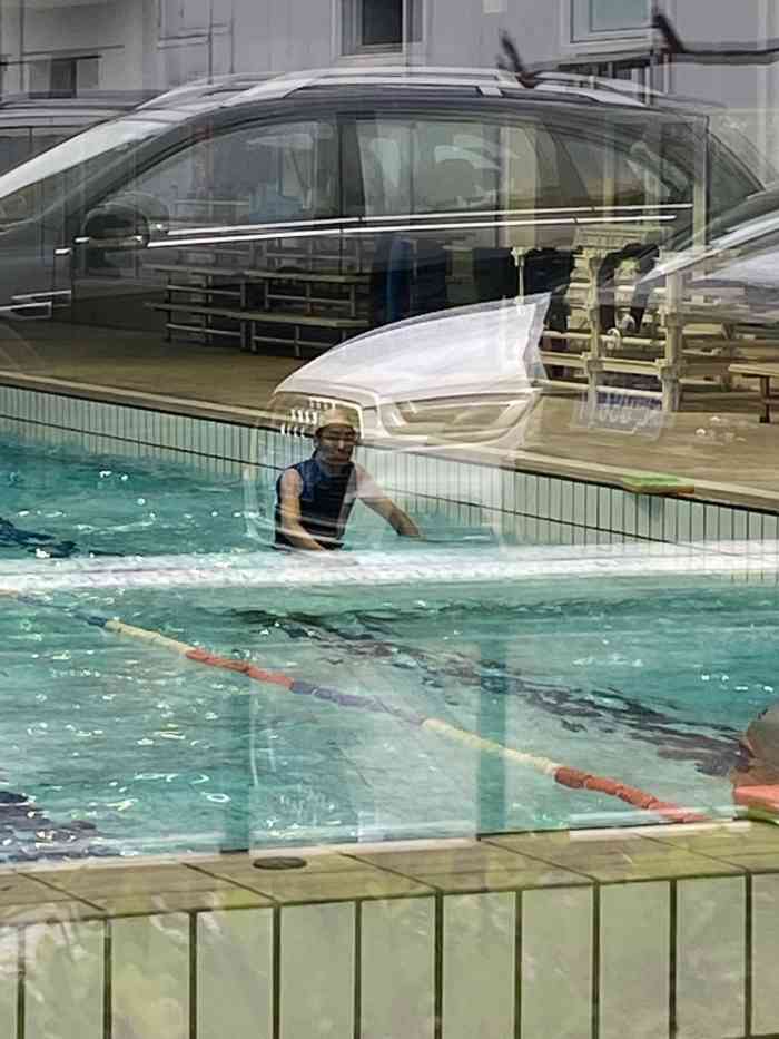 沈坚强游泳俱乐部(长征分部)-"周末下午居然要30元一场!