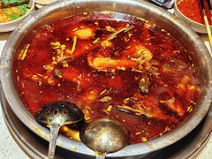 -肖肖酸萝卜鱼火锅(总店)