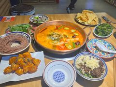 -洱火云南酸菜牛肉火锅(石景山当代商城店)