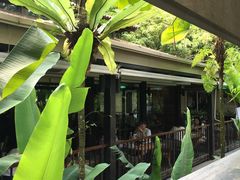 -植物园哈利亚餐厅