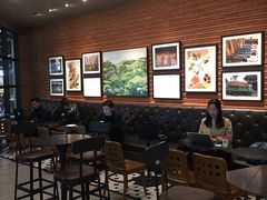 -星巴克(上海虹桥新天地二店)