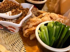 -鲁菜根·泰安菜(万达店)