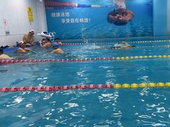 -宝德龙游泳健身