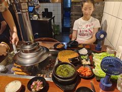 -肉甲韩国木炭烤肉(新壹街1店)