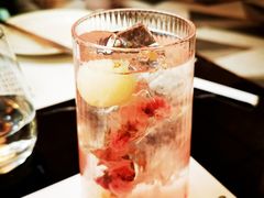 荔枝樱花气泡水-1981牛排西餐厅(海信店)