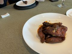 江南温吃熏鱼-湖影中餐厅·南京金茂威斯汀大酒店