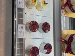 -花花卷卷·鲜食蛋糕(静安久光百货店)