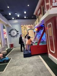 -奈尔宝·儿童乐园·亲子餐厅(华采天地店)