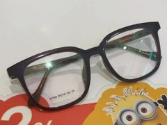 -J-Optical佳视明眼镜·蔡司视觉(青岛金茂览秀城店)