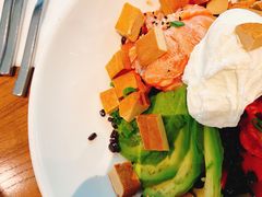 炙烤三文鱼拌饭-Moka Bros 摩卡站(西单大悦城店)