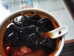 红豆沙龟苓膏-阿坤传统手工小吃(杨家坪店)