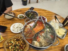 -苗侗地道红酸.酸汤鱼·酸汤牛肉