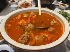 番茄牛腩煲-遇见小厨·北京烤鸭·江湖菜·川菜(广福桥店)