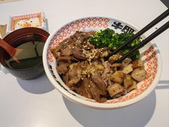 -牛邸·烧肉饭(来福士店)