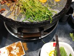 有不辣蘸料-么肆烤肉·中式自助·烤肉大排档(街道口季佳PAI店)