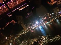 -OZONE 顶楼酒吧(香港丽思卡尔顿酒店)