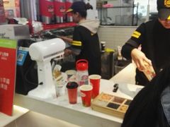 -沪上阿姨·精选茶饮(十一经路店)