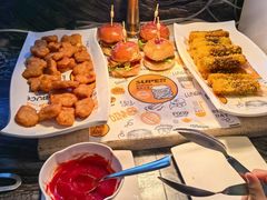 -三亚湾海居铂尔曼度假酒店