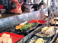 自助取餐区-汇泉王朝大饭店-旋转餐厅(南海路店)
