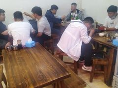 大堂-六爷门框百年卤煮
