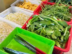 -江湖亮亮蒸虾大排档烤全羊清真(武汉总店)