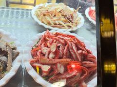 -金杨拉面王小吃面馆·牛三宝面·红烧牛肉粉