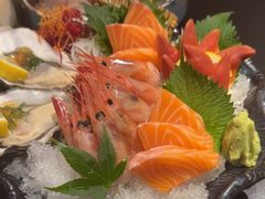-山川小町·极番烧肉(新地假日广场店)