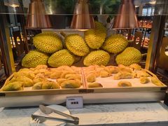 -川骄海鲜自助(王府井奥莱UP TOWN店原世界之花店)