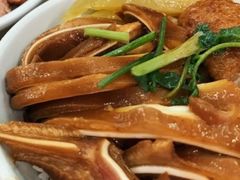 猪耳-猪脚洪隆江猪脚饭